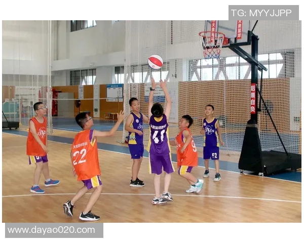 武汉篮球队在邀请赛中的默契配合与战术执行点评分析